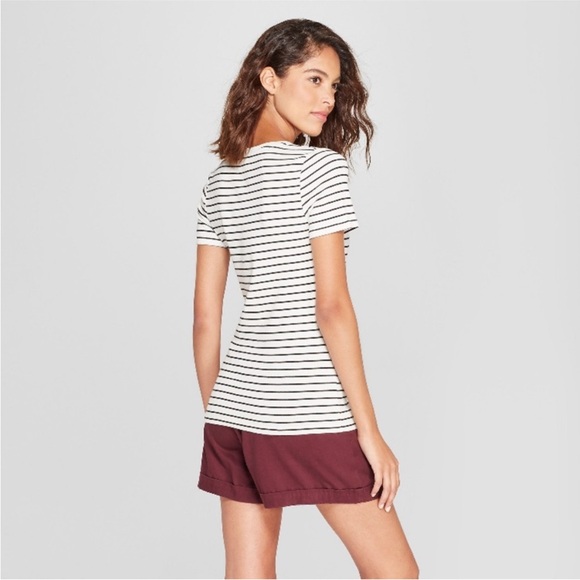 3/$15 🌸 A New Day Stripe Crewneck Short Sleeve T Shirt Cotton Blend Fitted Tee - Picture 3 of 7